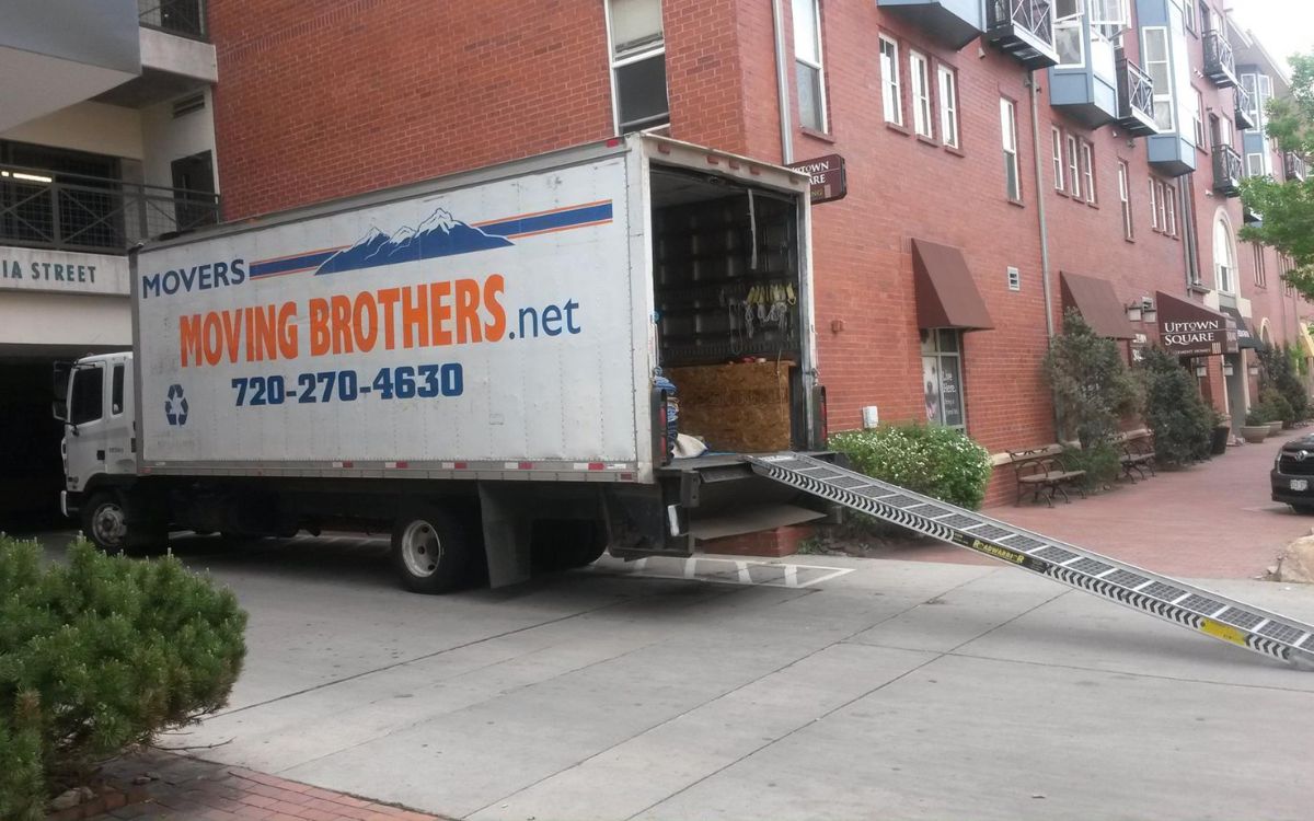 denver movers moving truck